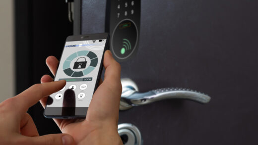 Nowoczesne Technologie w Stolarce Drzwiowej: Inteligentne Zamki i Zabezpieczenia