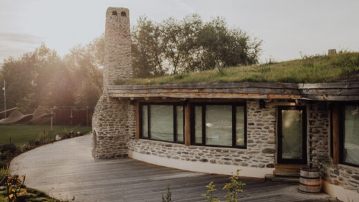 Tarasy Zielone na Dachach: Projektowanie, Konstrukcja i Zalety Ekologiczne